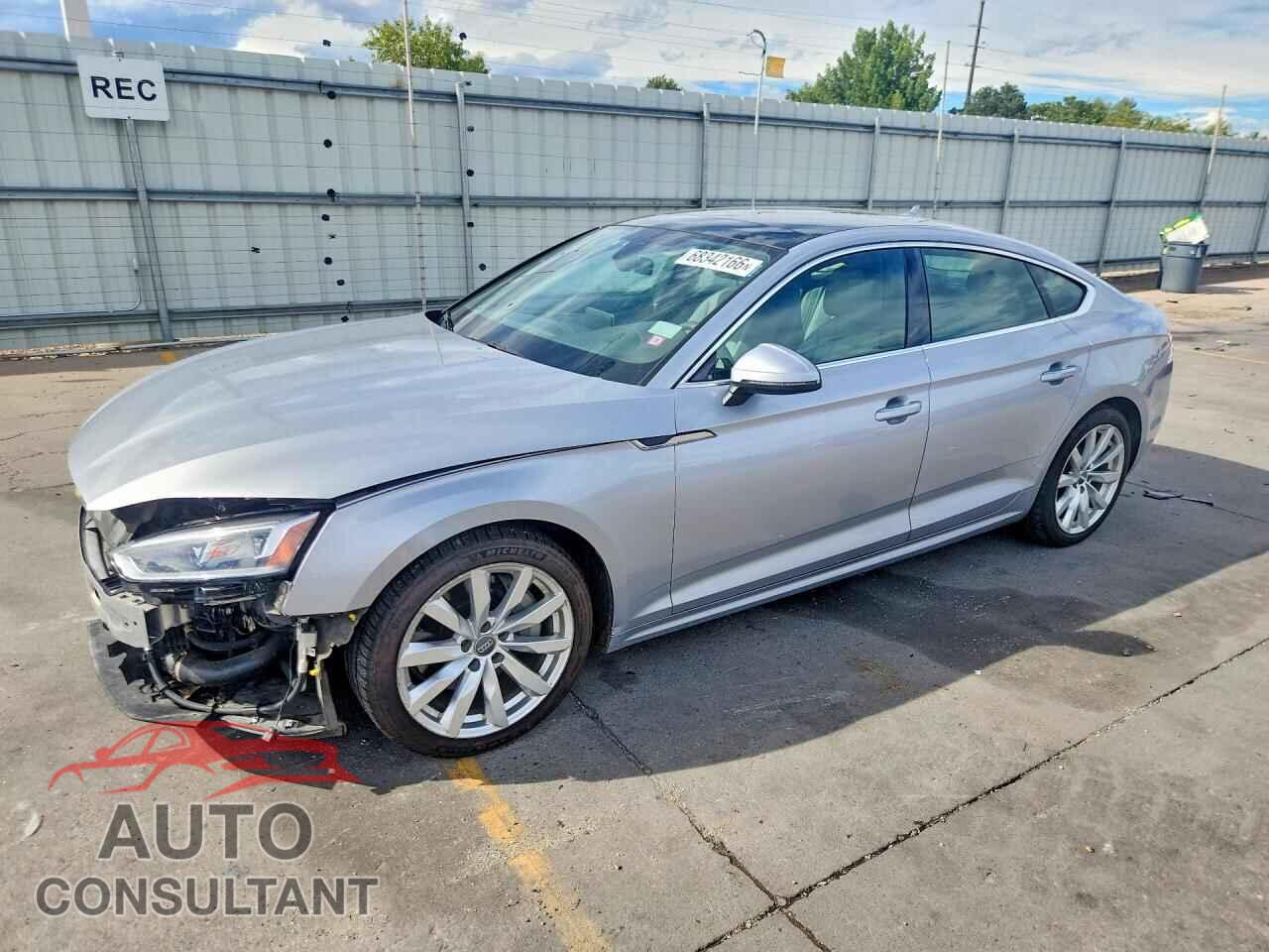 AUDI A5 2018 - WAUBNCF51JA062045