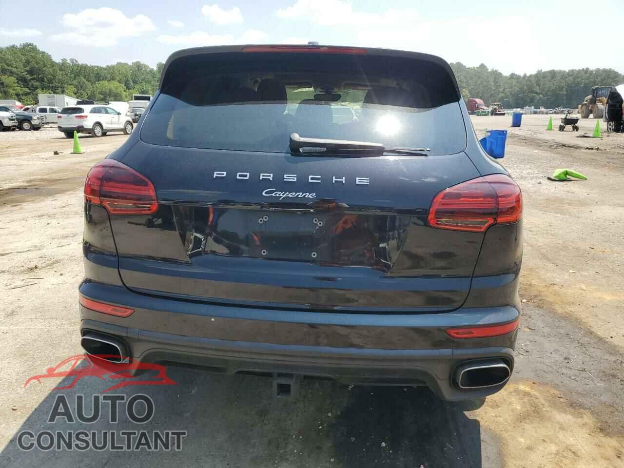 PORSCHE CAYENNE 2016 - WP1AA2A27GLA09363