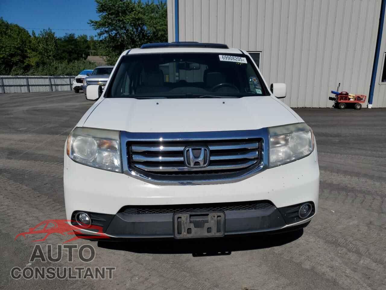 HONDA PILOT 2014 - 5FNYF4H53EB040655