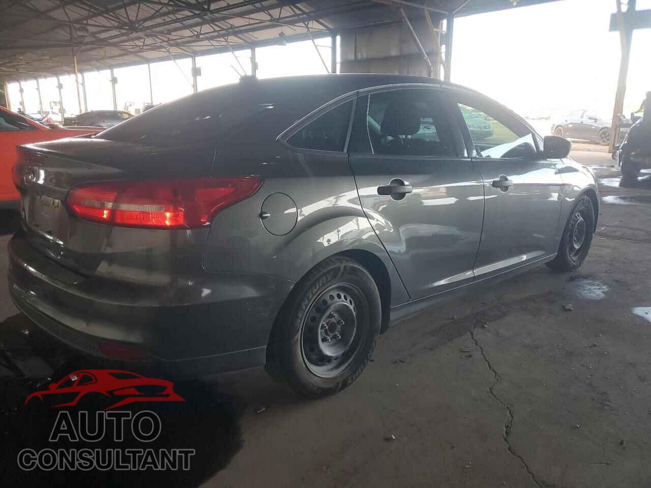 FORD FOCUS 2018 - 1FADP3E24JL260982
