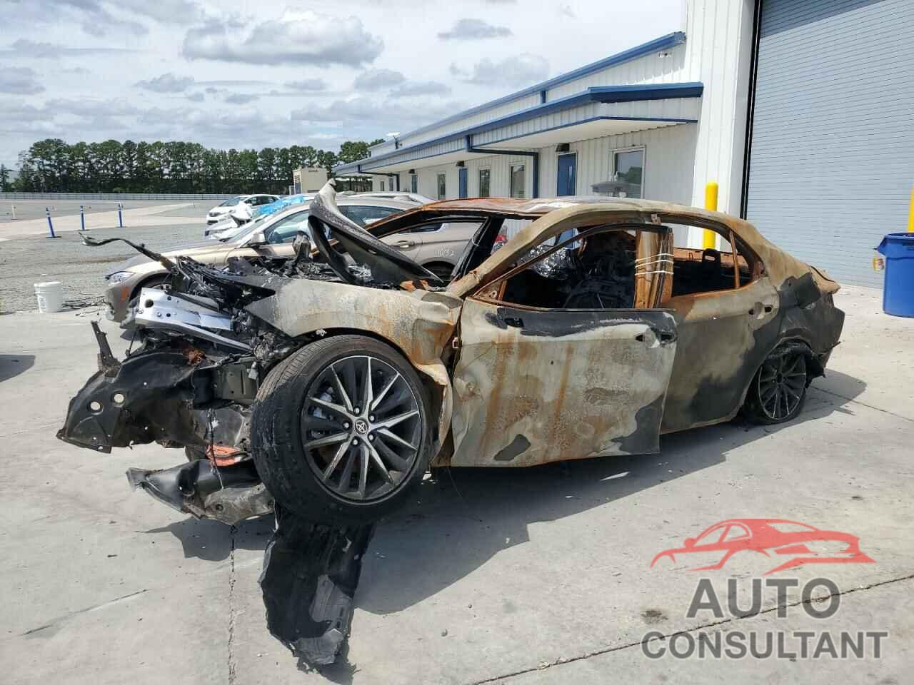 TOYOTA CAMRY 2024 - 4T1G11AK3RU216427