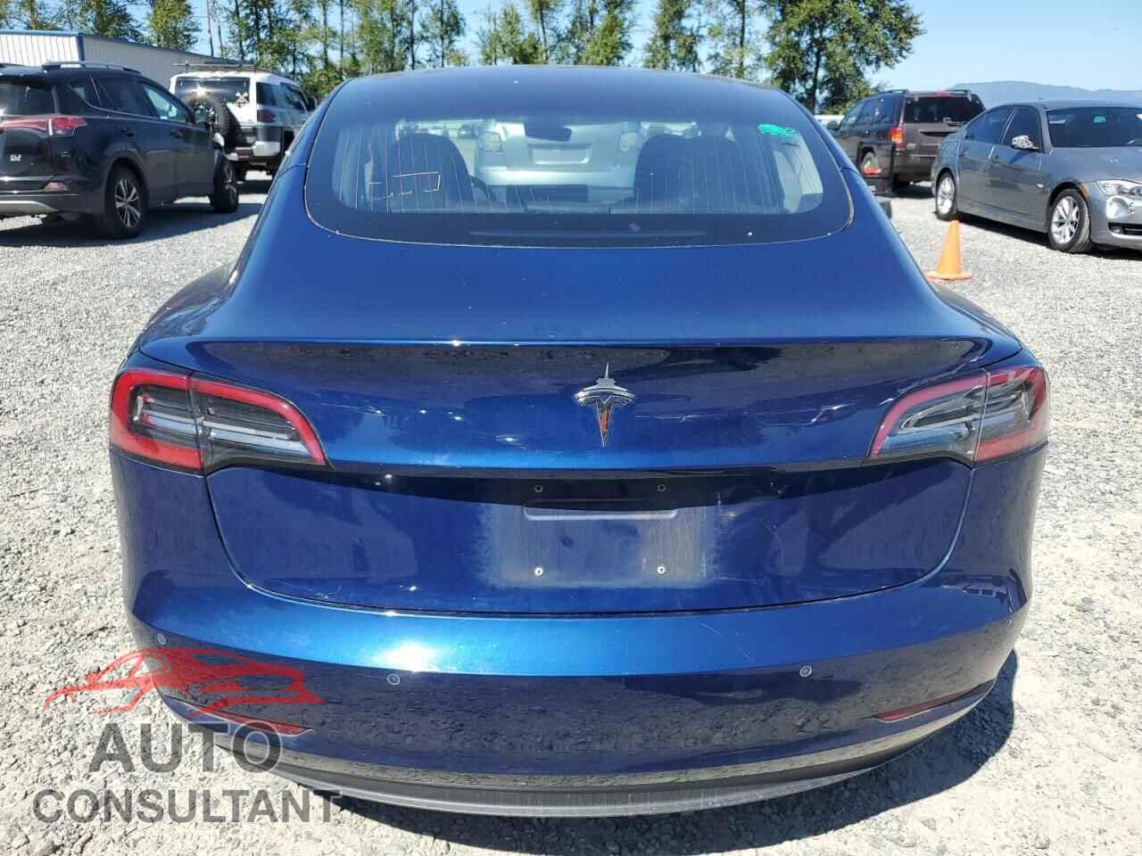 TESLA MODEL 3 2018 - 5YJ3E1EA7JF014695