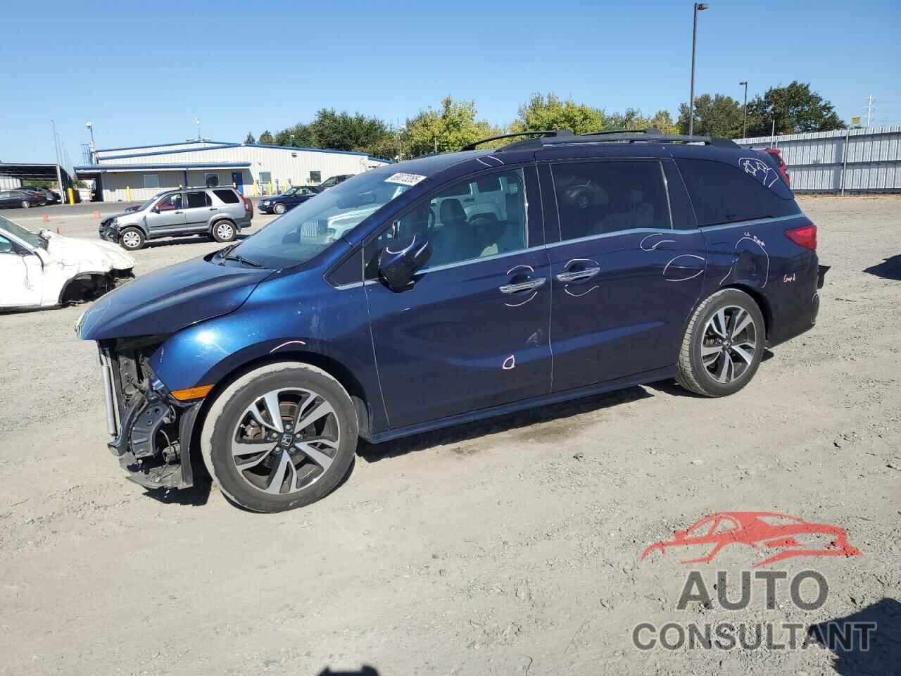 HONDA ODYSSEY 2018 - 5FNRL6H98JB039782