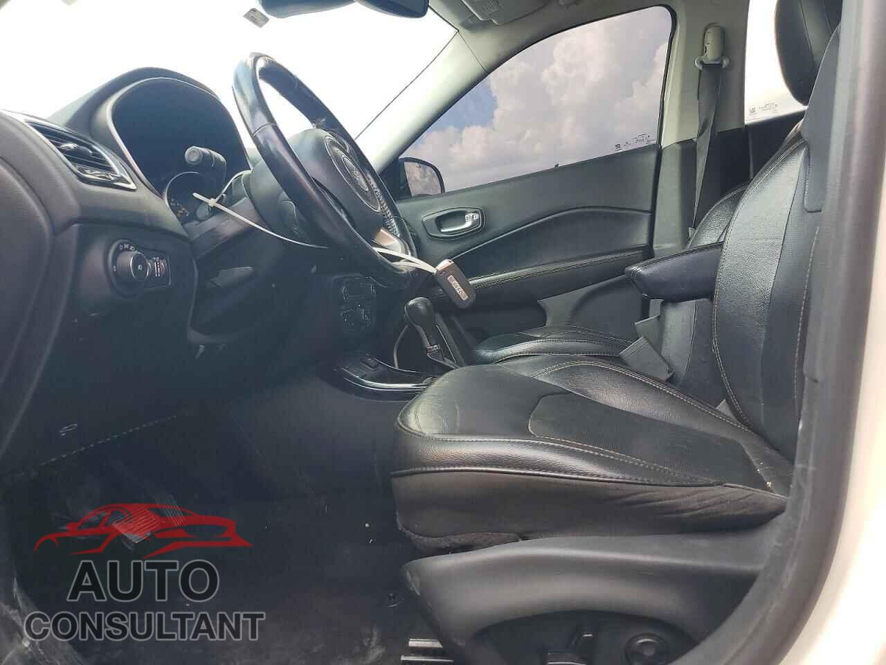 JEEP COMPASS 2019 - 3C4NJCCB0KT788544