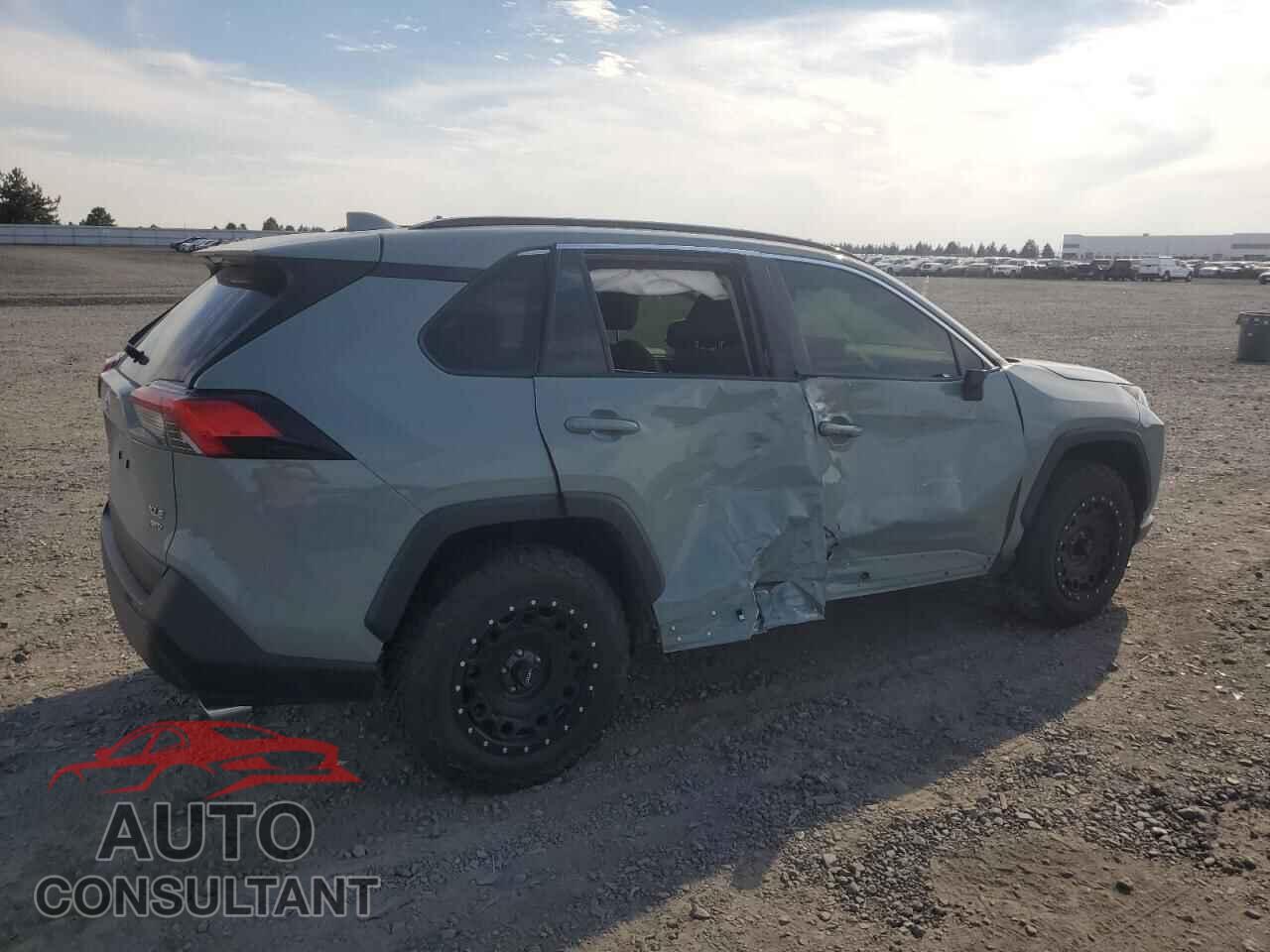 TOYOTA RAV4 2021 - JTMP1RFV3MD073087