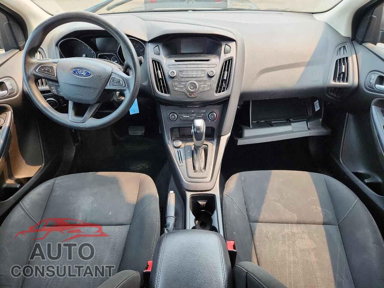 FORD FOCUS 2016 - 1FADP3F26GL279363