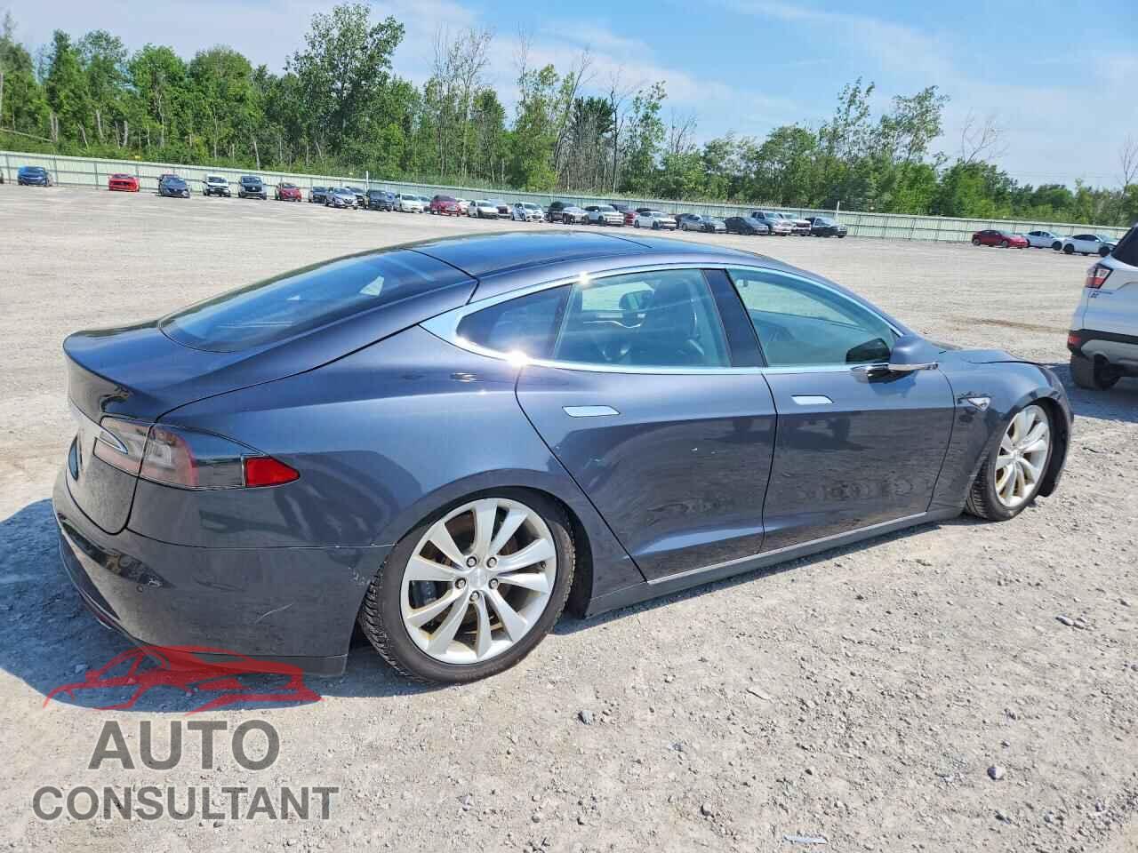 TESLA MODEL S 2015 - 5YJSA1H24FFP70679