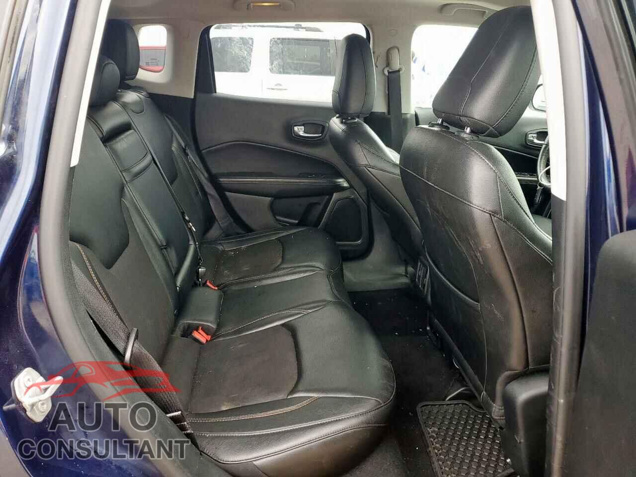 JEEP COMPASS 2018 - 3C4NJDBB2JT313550