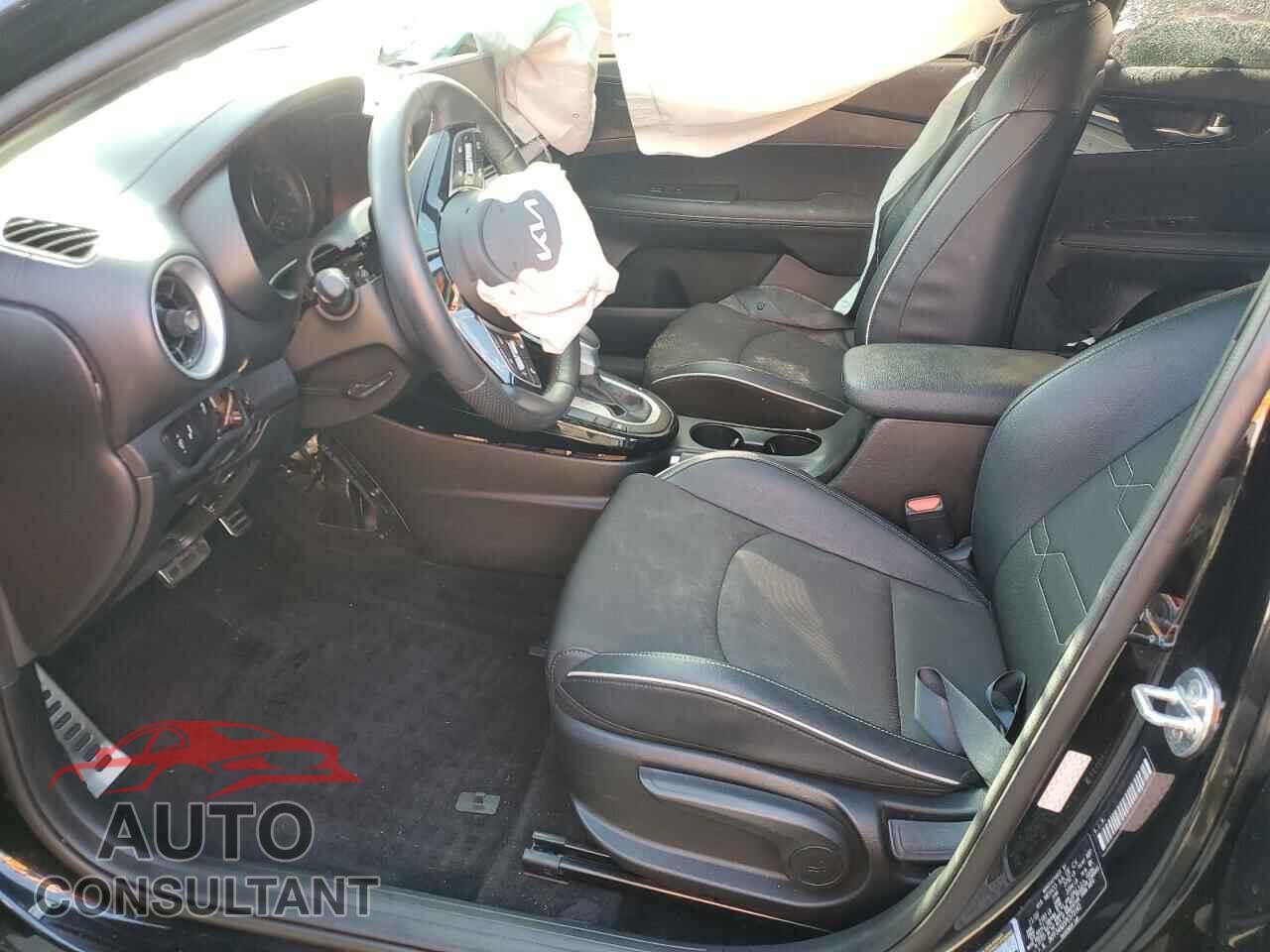 KIA FORTE 2023 - 3KPF54AD5PE573143