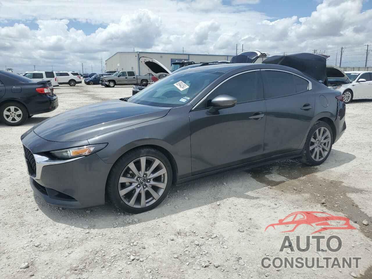 MAZDA 3 2019 - JM1BPACL0K1109815