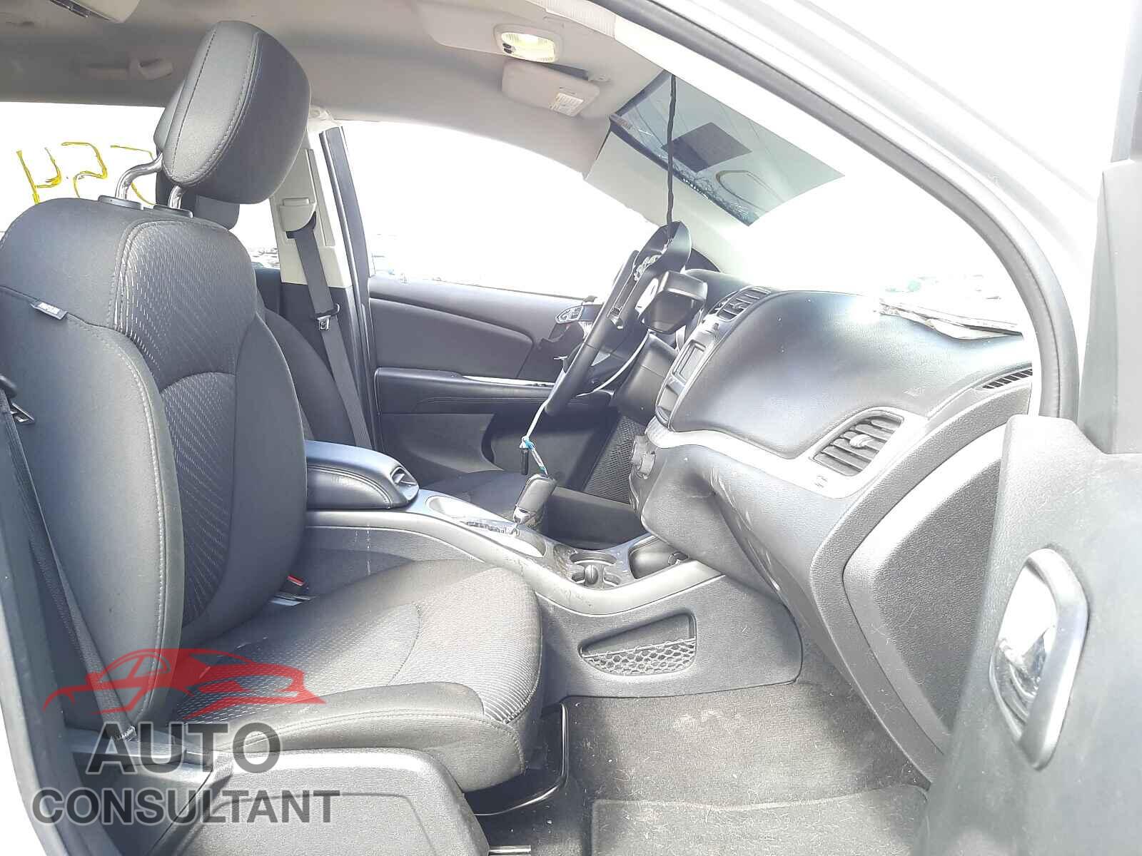 DODGE JOURNEY 2020 - 3C4PDCAB3LT276457