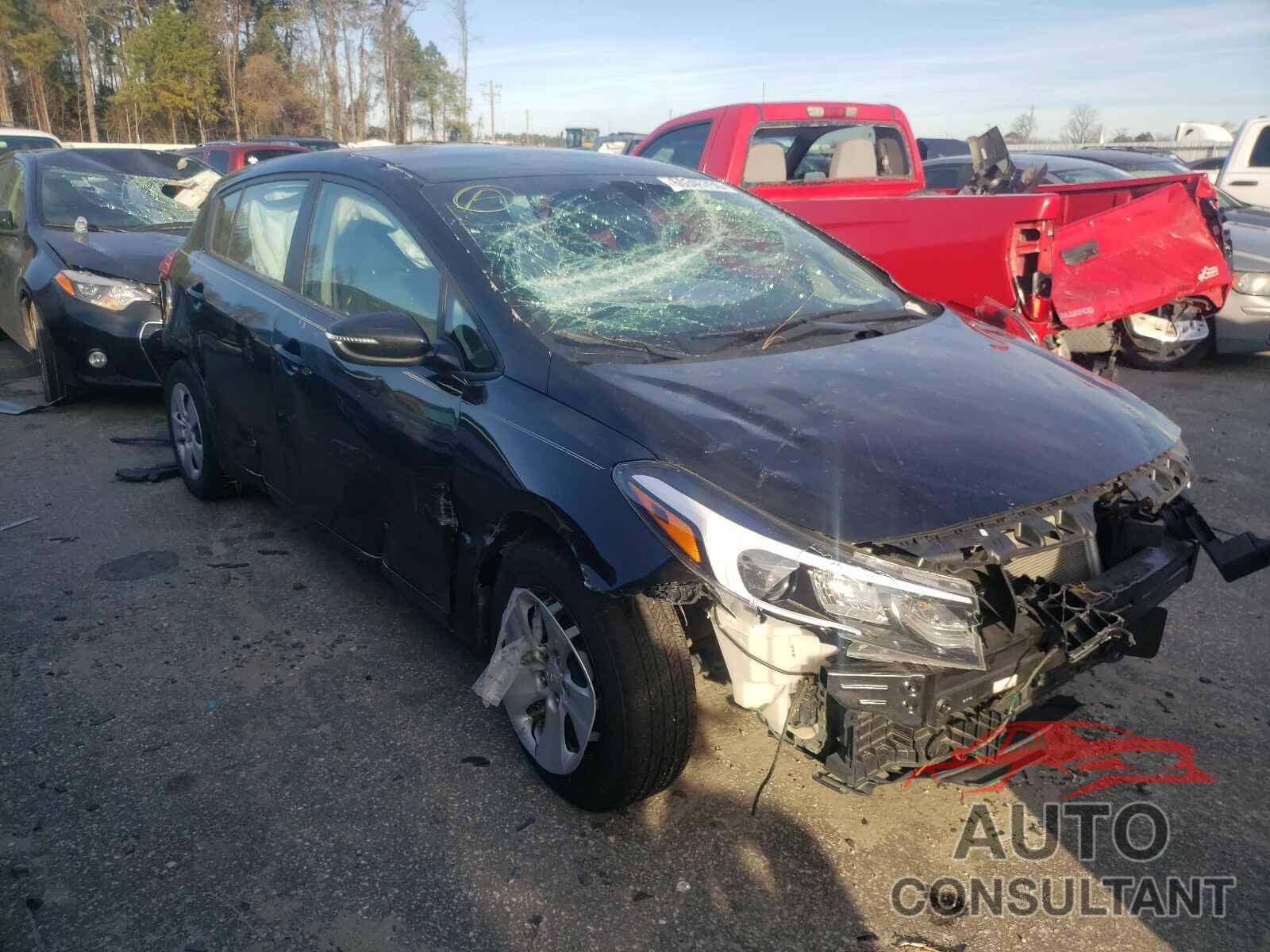 KIA FORTE 2018 - KNAFK5A84J5773884