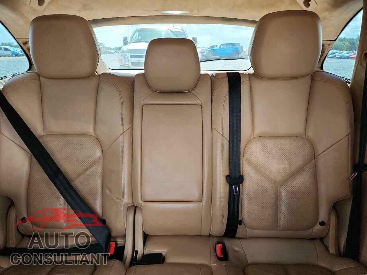 PORSCHE CAYENNE 2013 - WP1AD2A25DLA75526