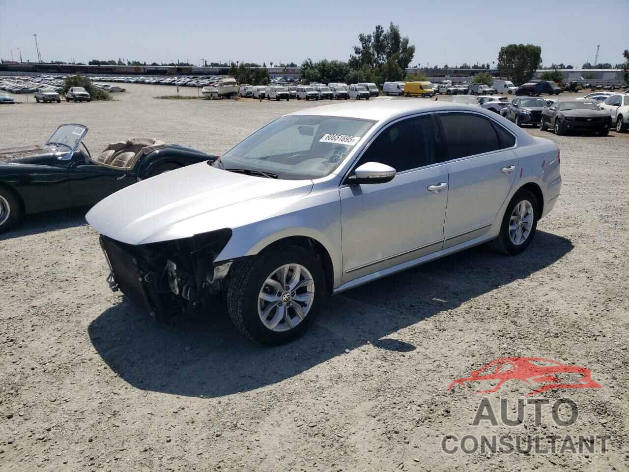 VOLKSWAGEN PASSAT 2017 - 1VWAT7A30HC083255