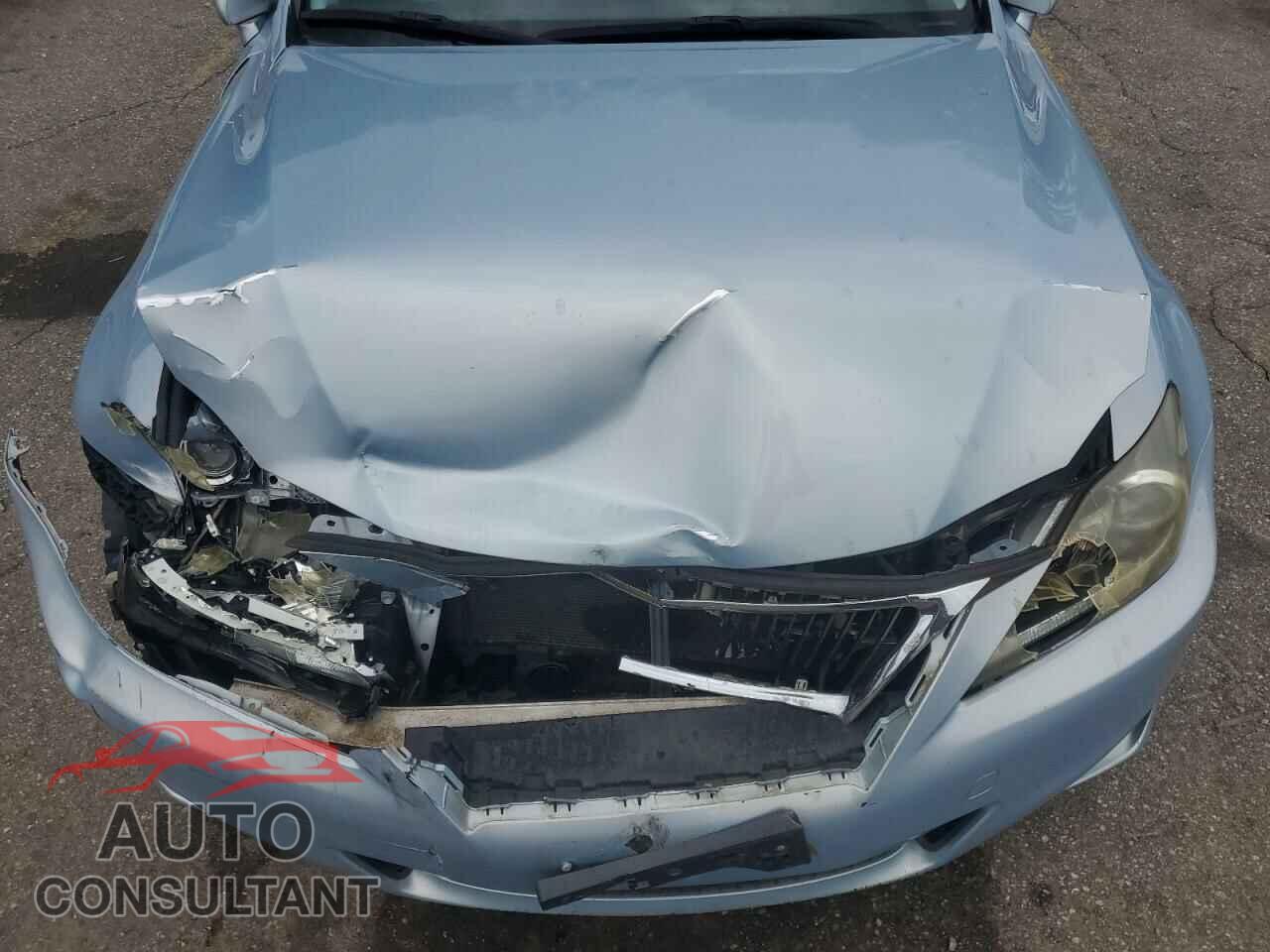 LEXUS IS 2011 - JTHBF5C2XB5153684
