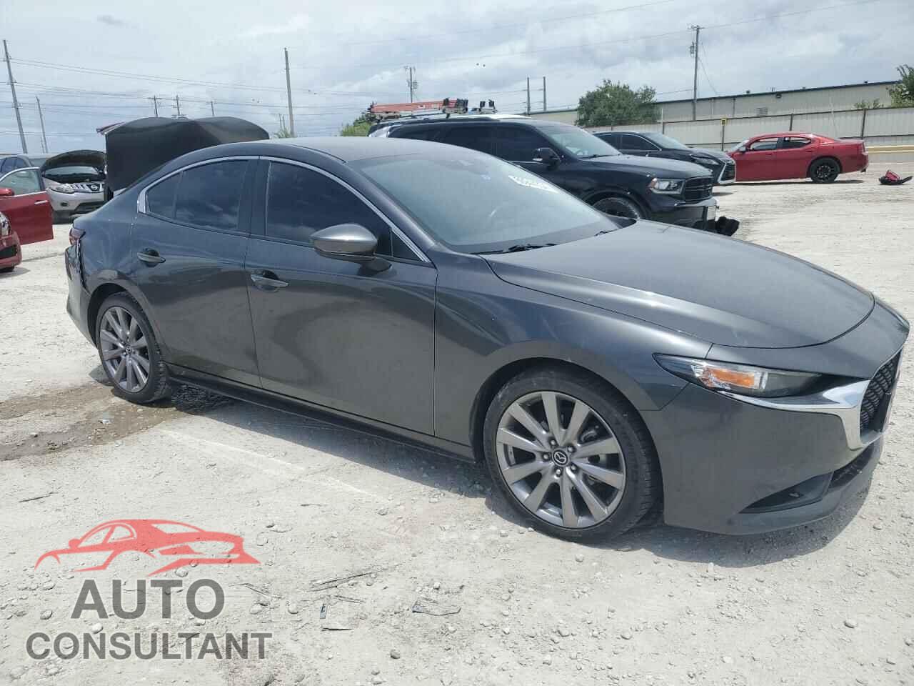 MAZDA 3 2019 - JM1BPACL0K1109815