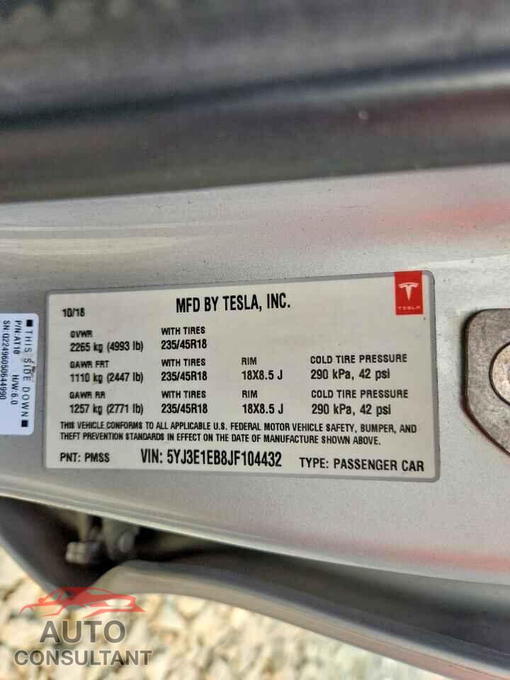 TESLA MODEL 3 2018 - 5YJ3E1EB8JF104432