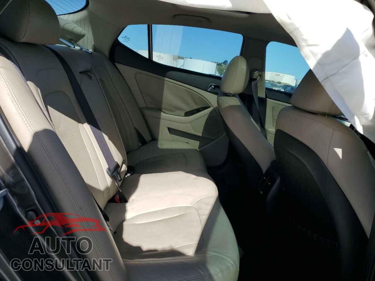 KIA OPTIMA 2011 - KNAGN4A63B5160225