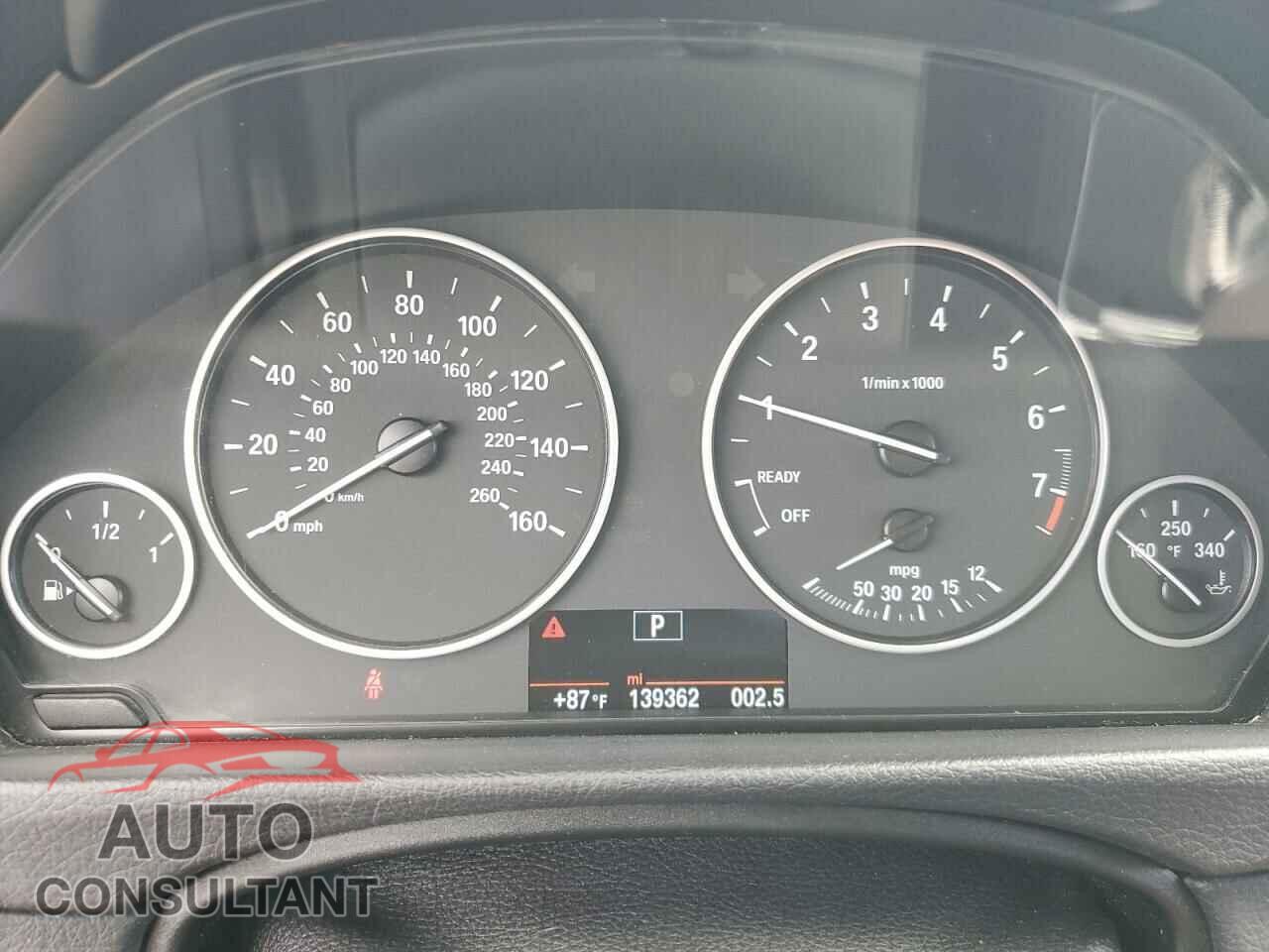 BMW 3 SERIES 2016 - WBA8A9C54GK618493