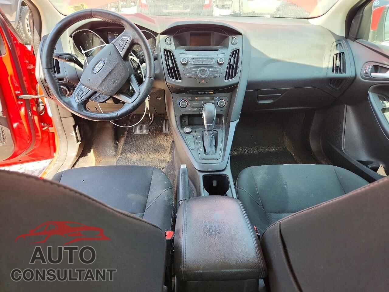 FORD FOCUS 2017 - 1FADP3FE0HL200796