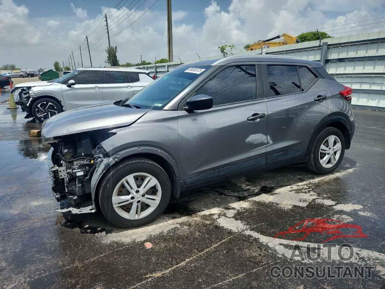 NISSAN KICKS 2018 - 3N1CP5CU4JL523923
