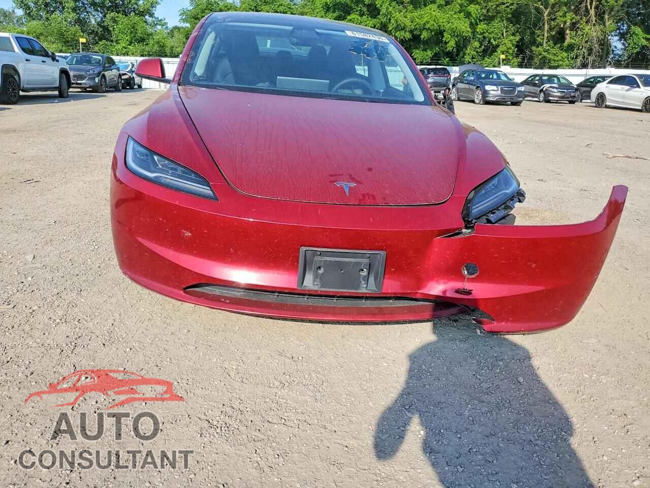 TESLA MODEL 3 2024 - LRW3E7FA5RC090732