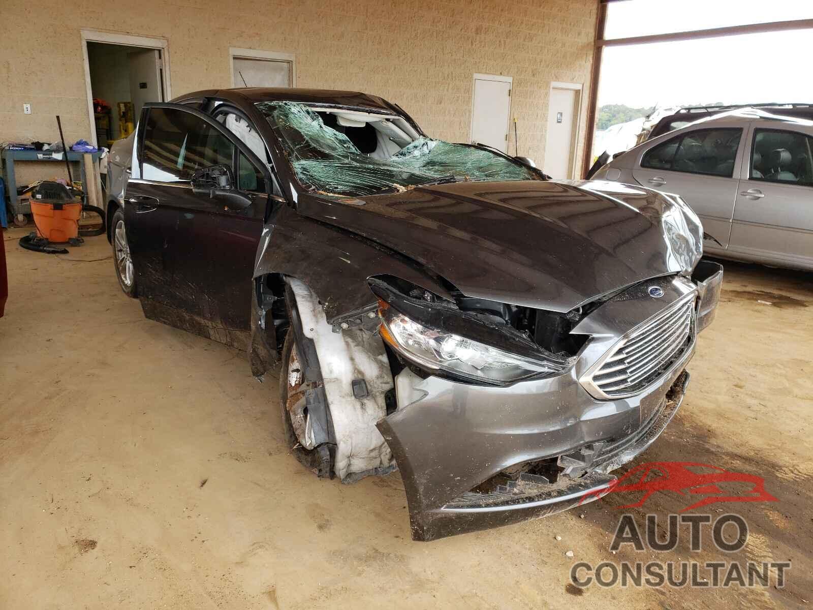 FORD FUSION 2018 - 3FA6P0H73JR272329