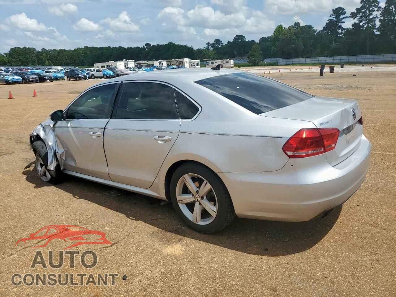 VOLKSWAGEN PASSAT 2015 - 1VWAS7A33FC098624