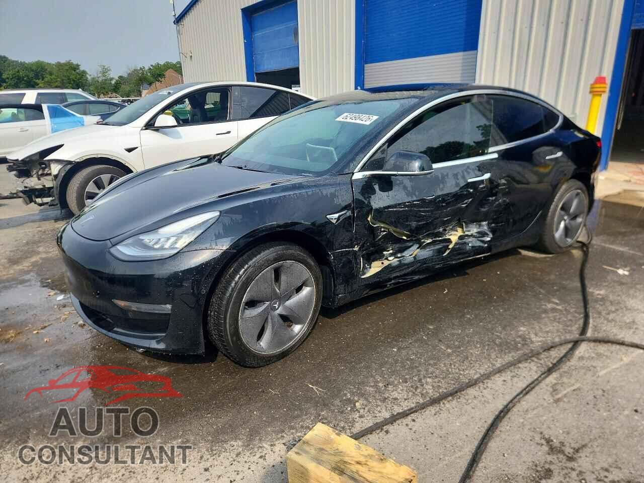 TESLA MODEL 3 2019 - 5YJ3E1EA1KF399432
