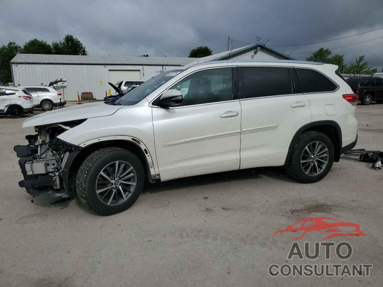 TOYOTA HIGHLANDER 2017 - 5TDJZRFH4HS483089