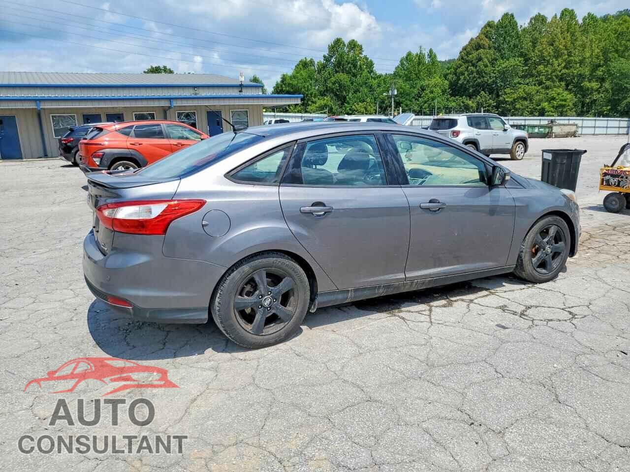 FORD FOCUS 2014 - 1FADP3F2XEL425809