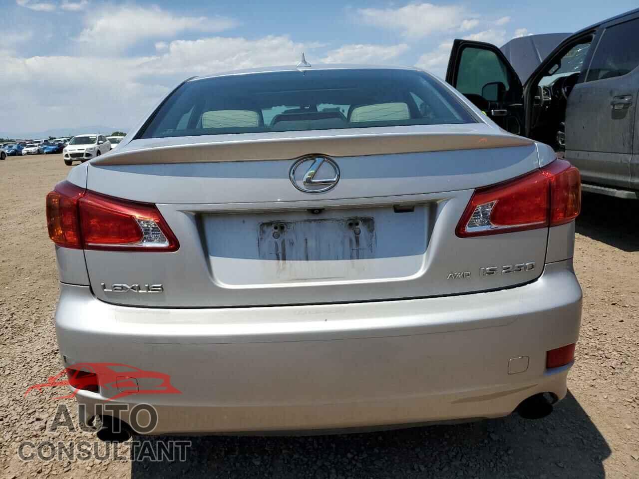 LEXUS IS 2010 - JTHCF5C28A5039010