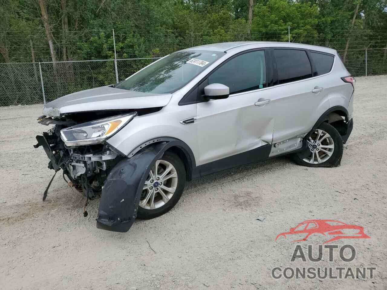 FORD ESCAPE 2017 - 1FMCU9GD3HUE82381