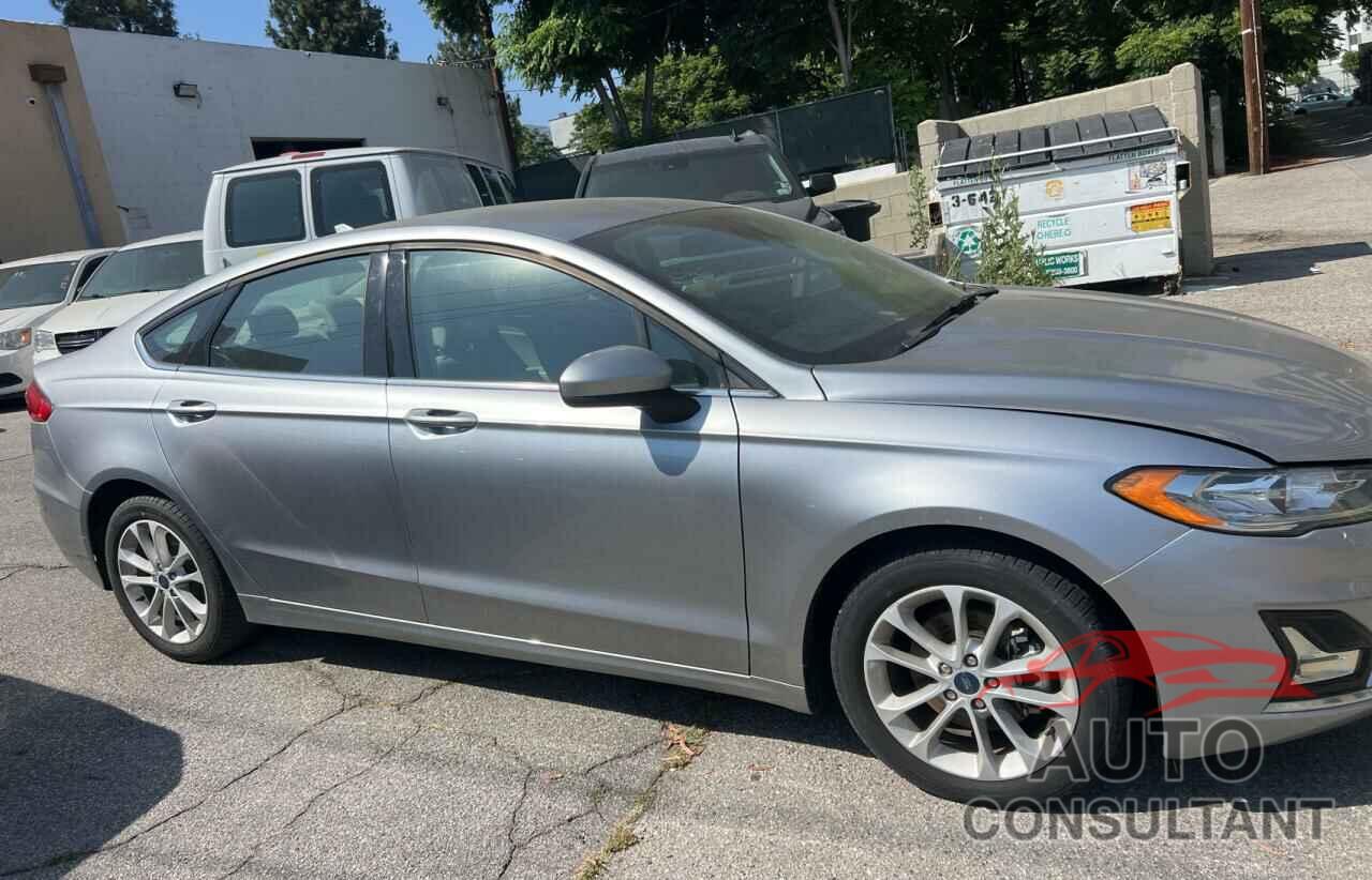 FORD FUSION 2020 - 3FA6P0LU7LR191740