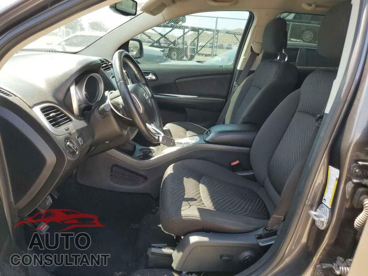 DODGE JOURNEY 2015 - 3C4PDCBB2FT692180