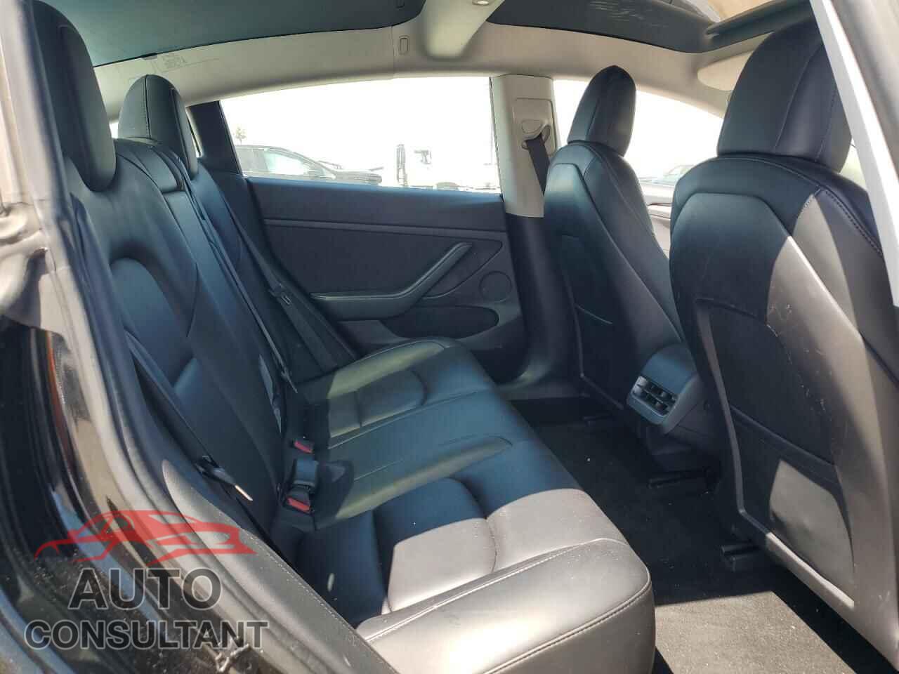TESLA MODEL 3 2021 - 5YJ3E1EA9MF099124