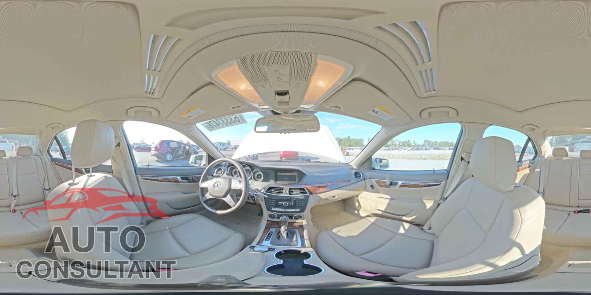MERCEDES-BENZ C-CLASS 2012 - WDDGF8BB7CA649065