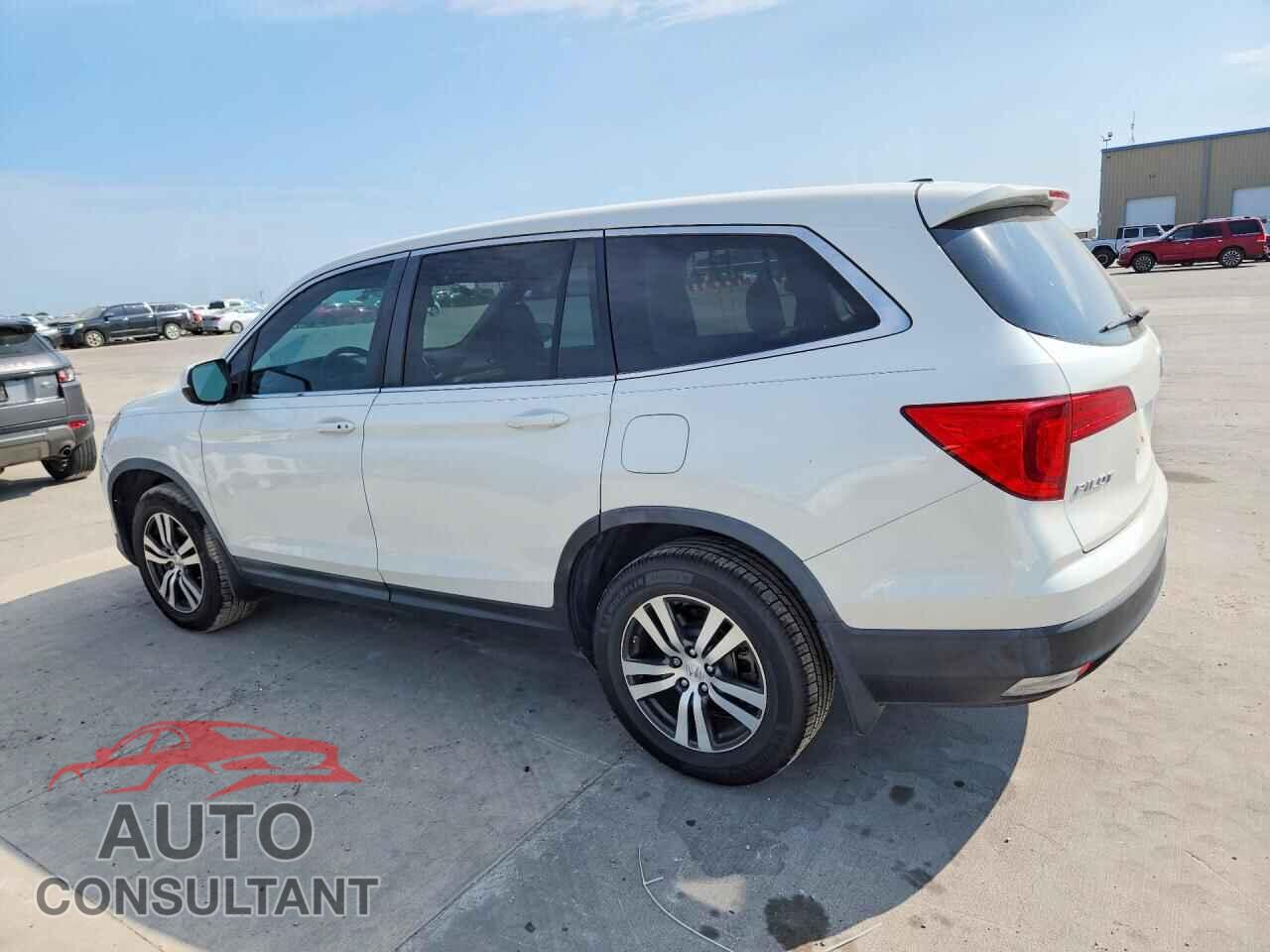HONDA PILOT 2017 - 5FNYF5H71HB013868