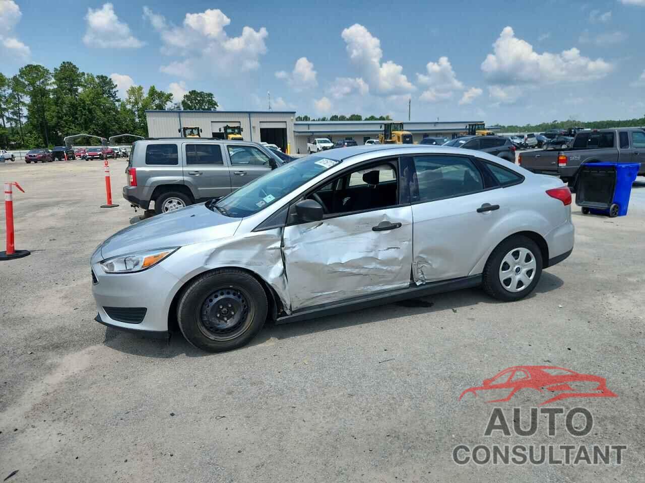 FORD FOCUS 2018 - 1FADP3E26JL297449
