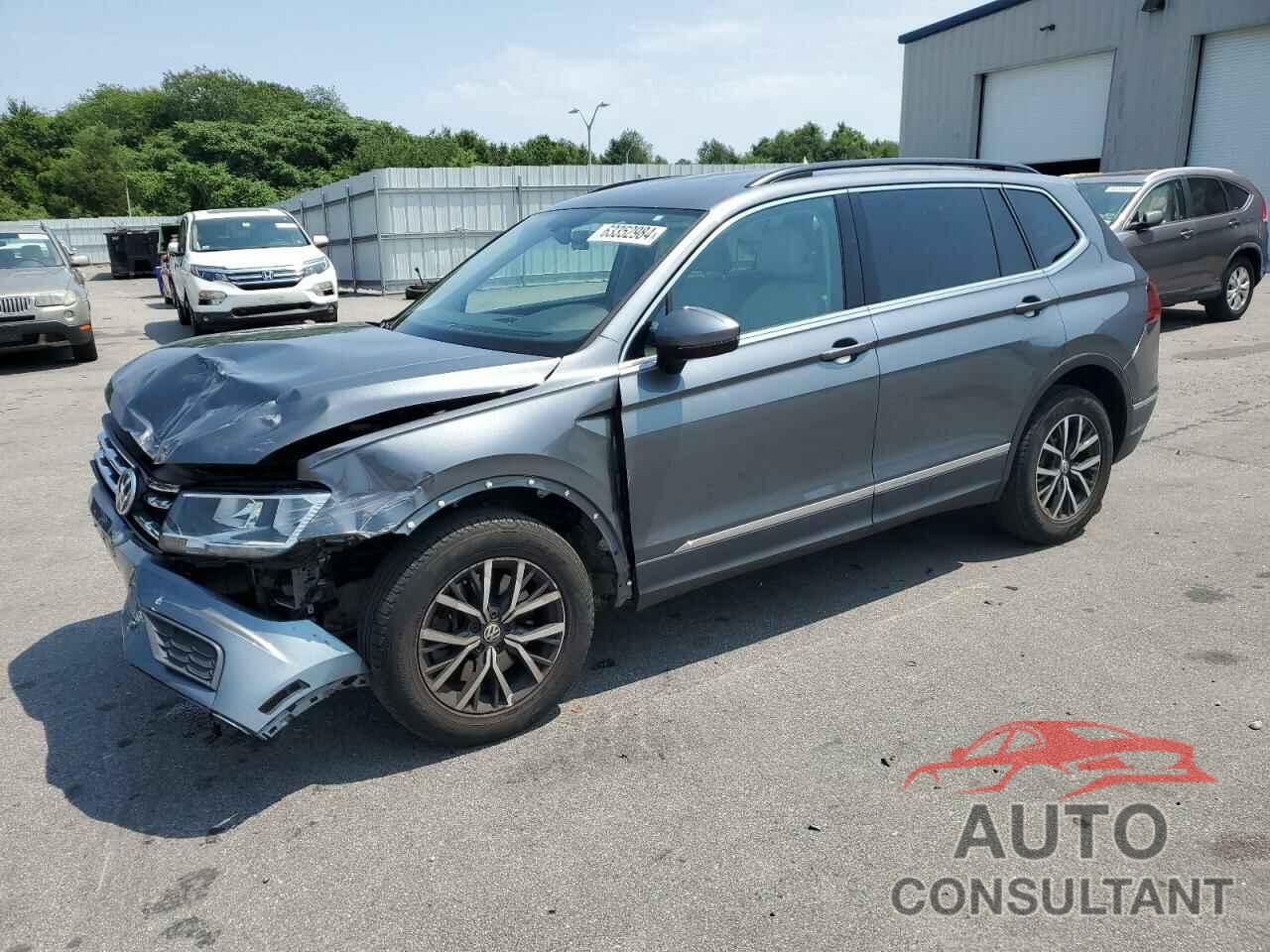 VOLKSWAGEN TIGUAN 2018 - 3VV2B7AX7JM193691