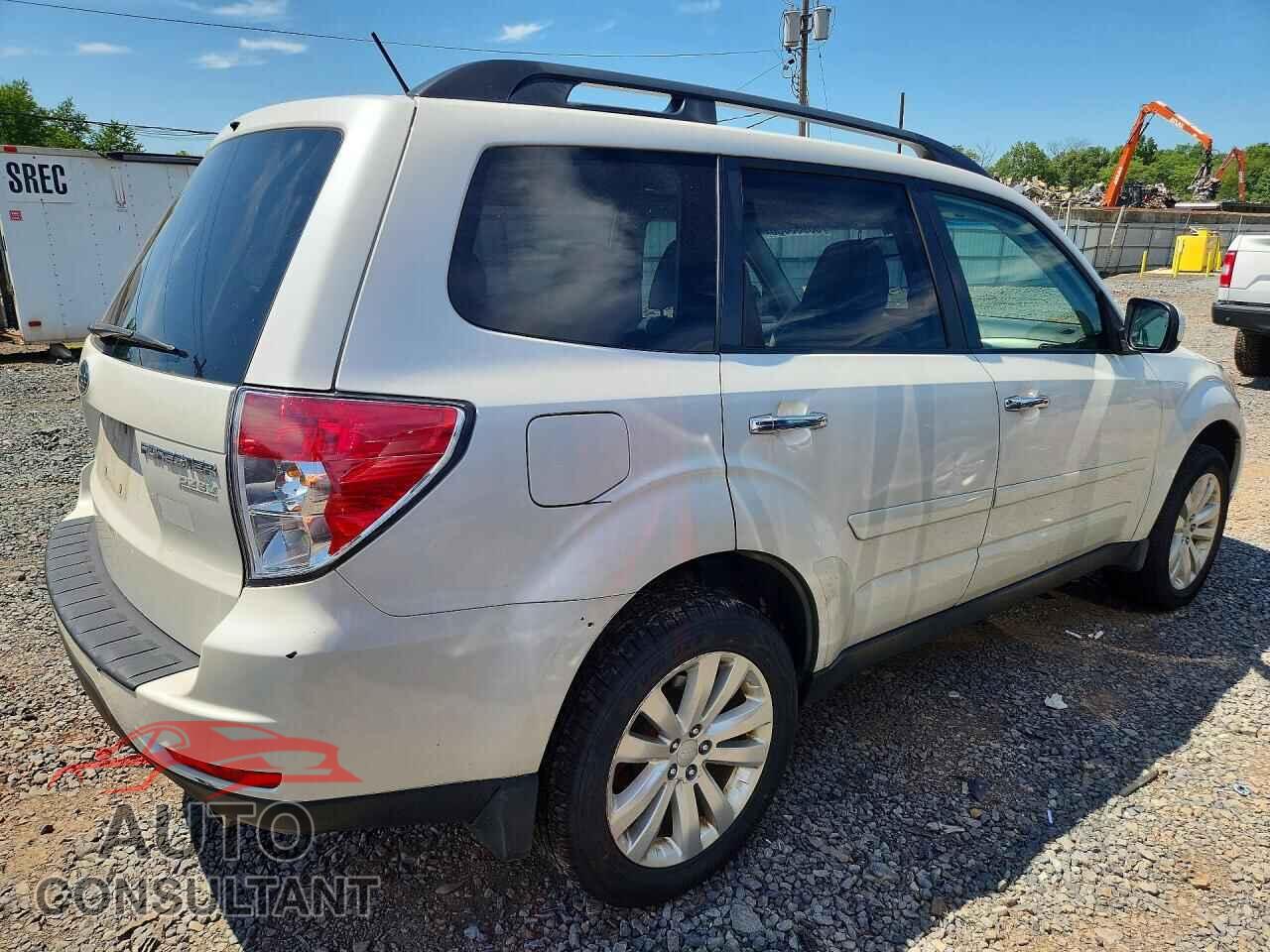 SUBARU FORESTER 2013 - JF2SHAEC2DH439350