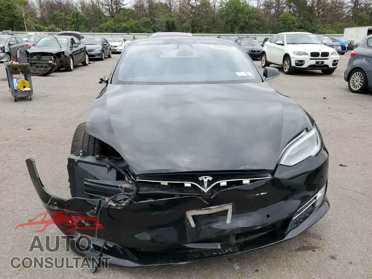 TESLA MODEL S 2018 - 5YJSA1E48JF272175