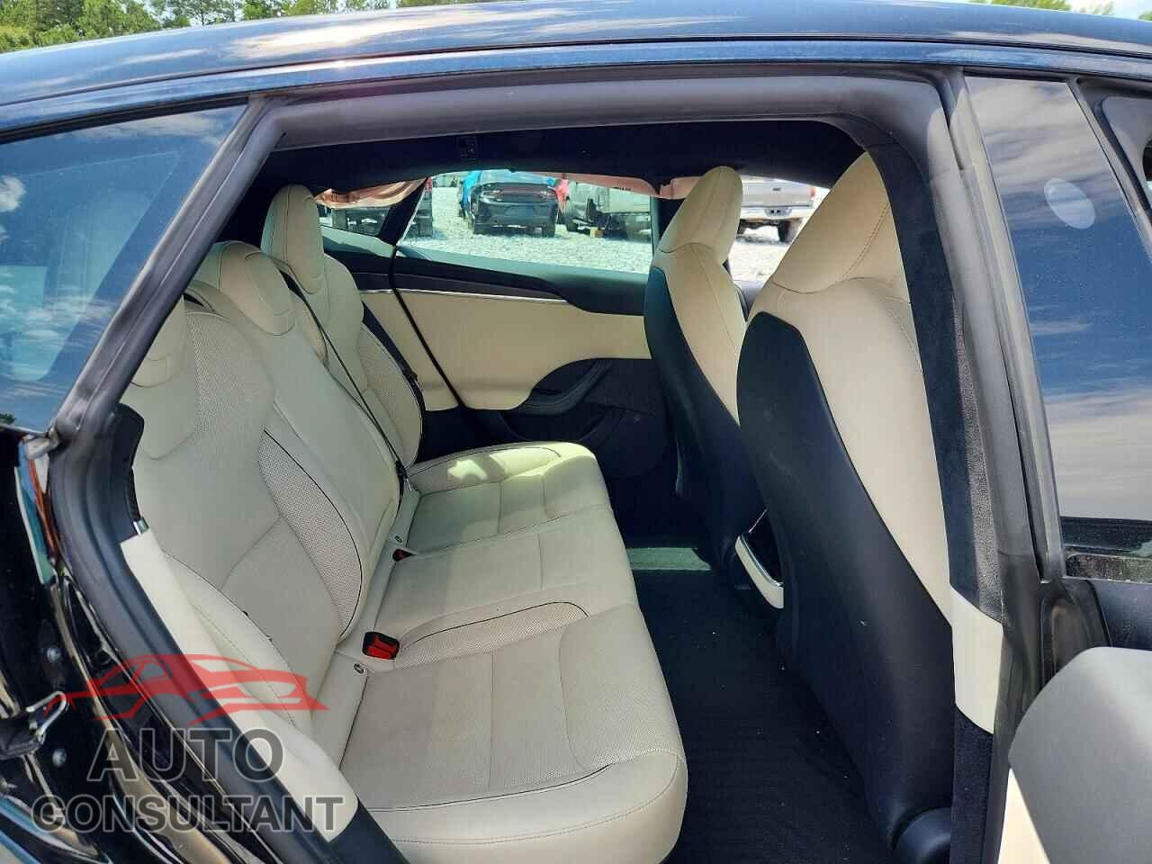 TESLA MODEL S 2021 - 5YJSA1E69MF442940