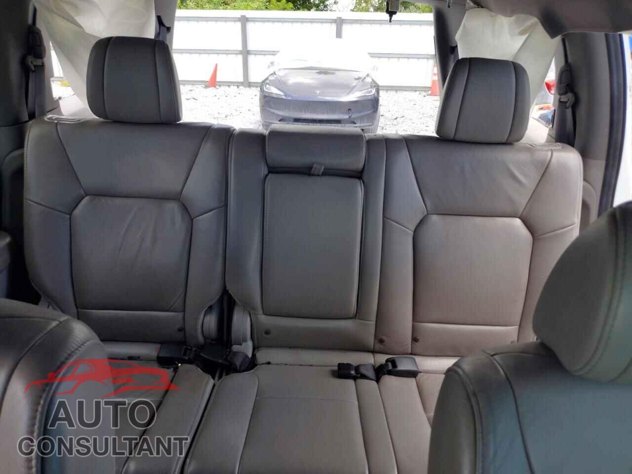 HONDA PILOT 2014 - 5FNYF3H59EB017939
