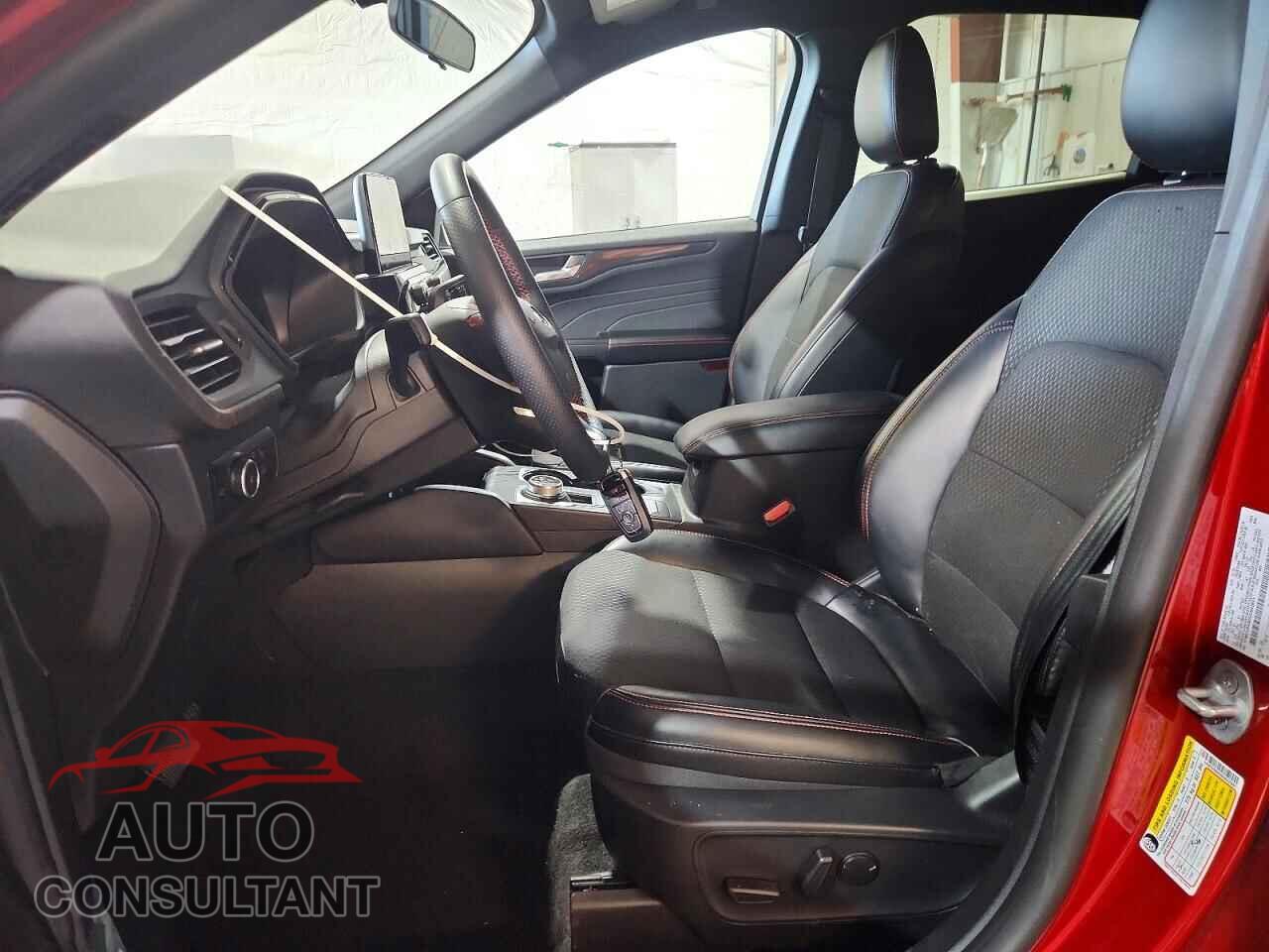 FORD ESCAPE 2025 - 1FMCU9NA0SUB42881