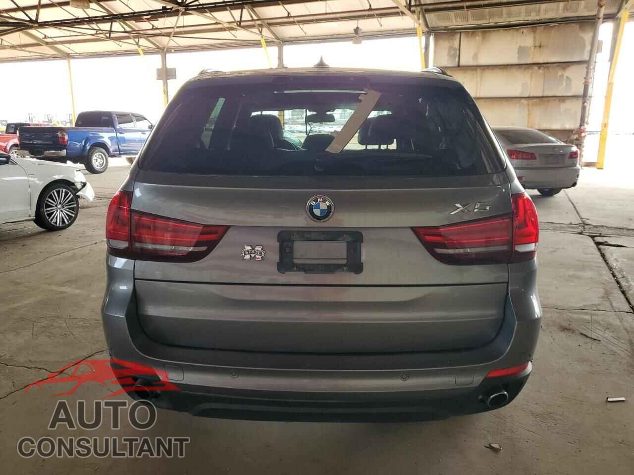 BMW X5 2014 - 5UXKR2C57E0C00965