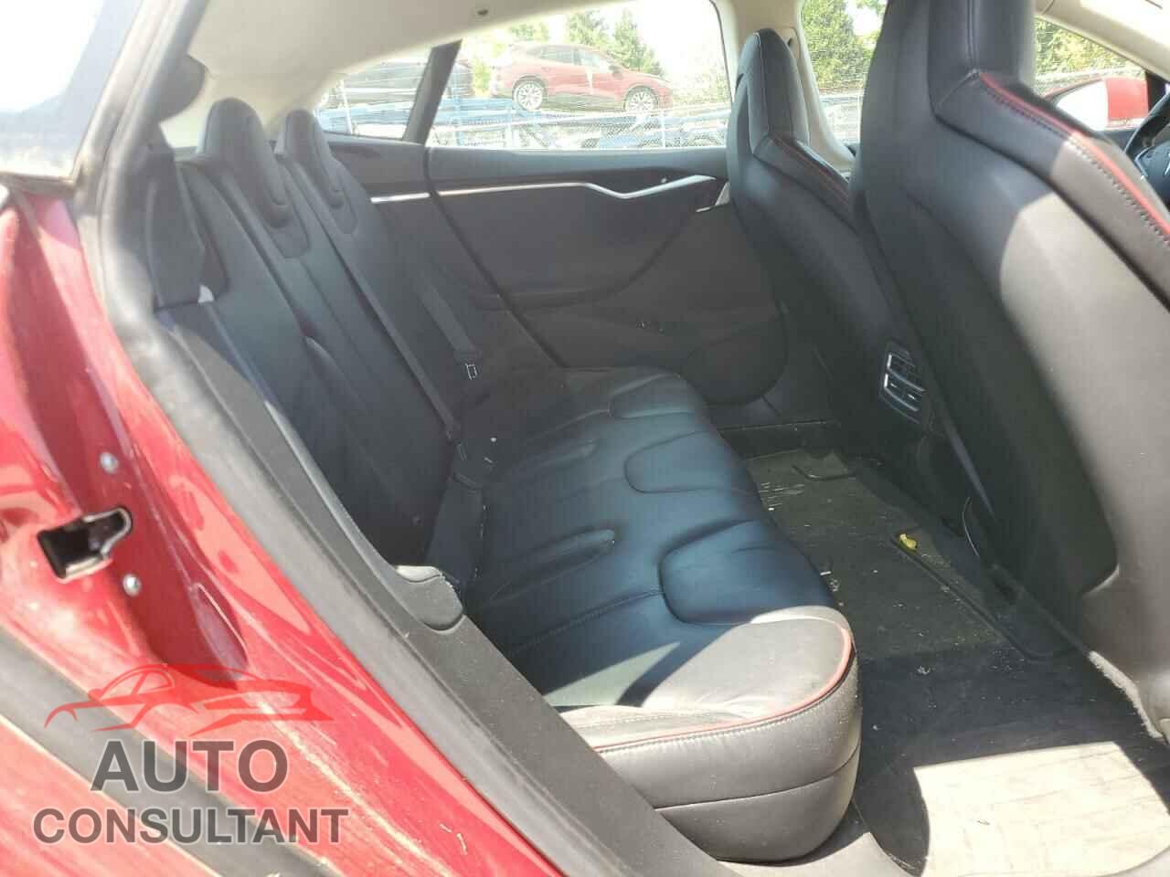 TESLA MODEL S 2014 - 5YJSA1H17EFP29100