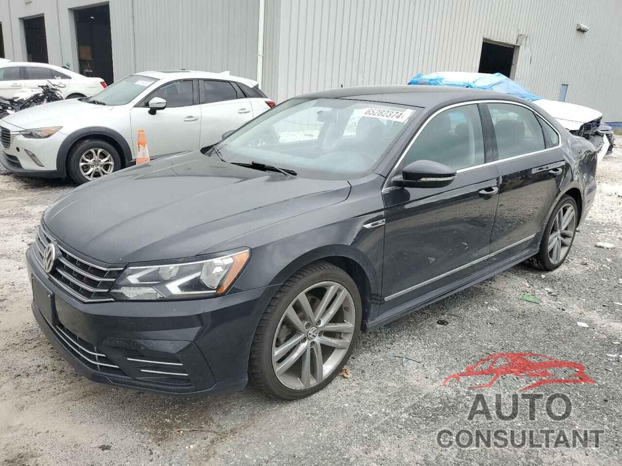 VOLKSWAGEN PASSAT 2017 - 1VWDT7A37HC055367