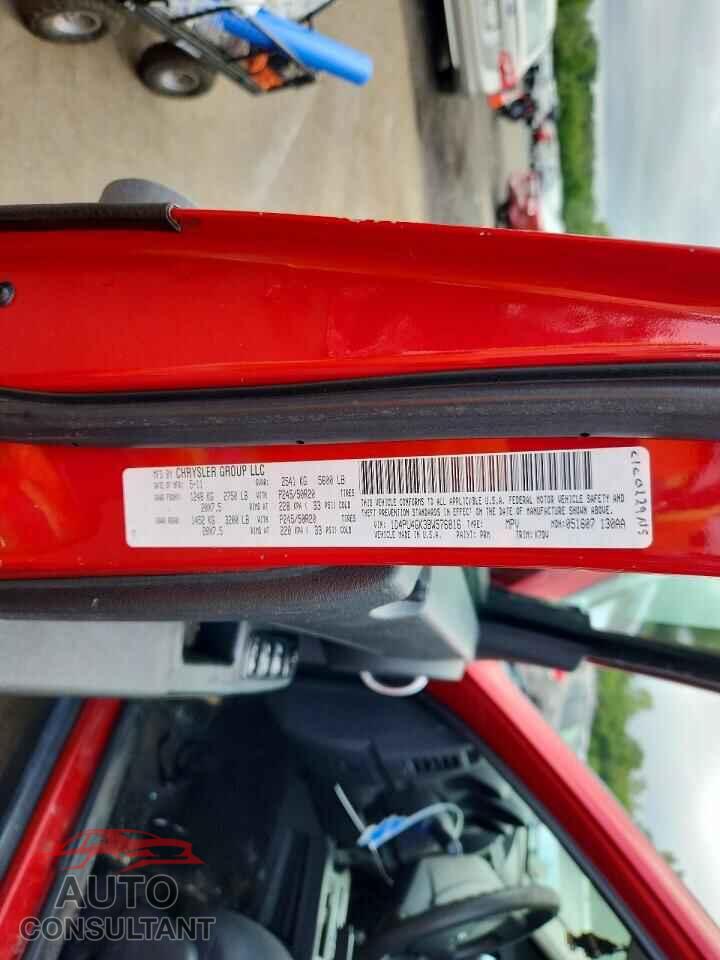 DODGE NITRO 2011 - 1D4PU4GK3BW576816