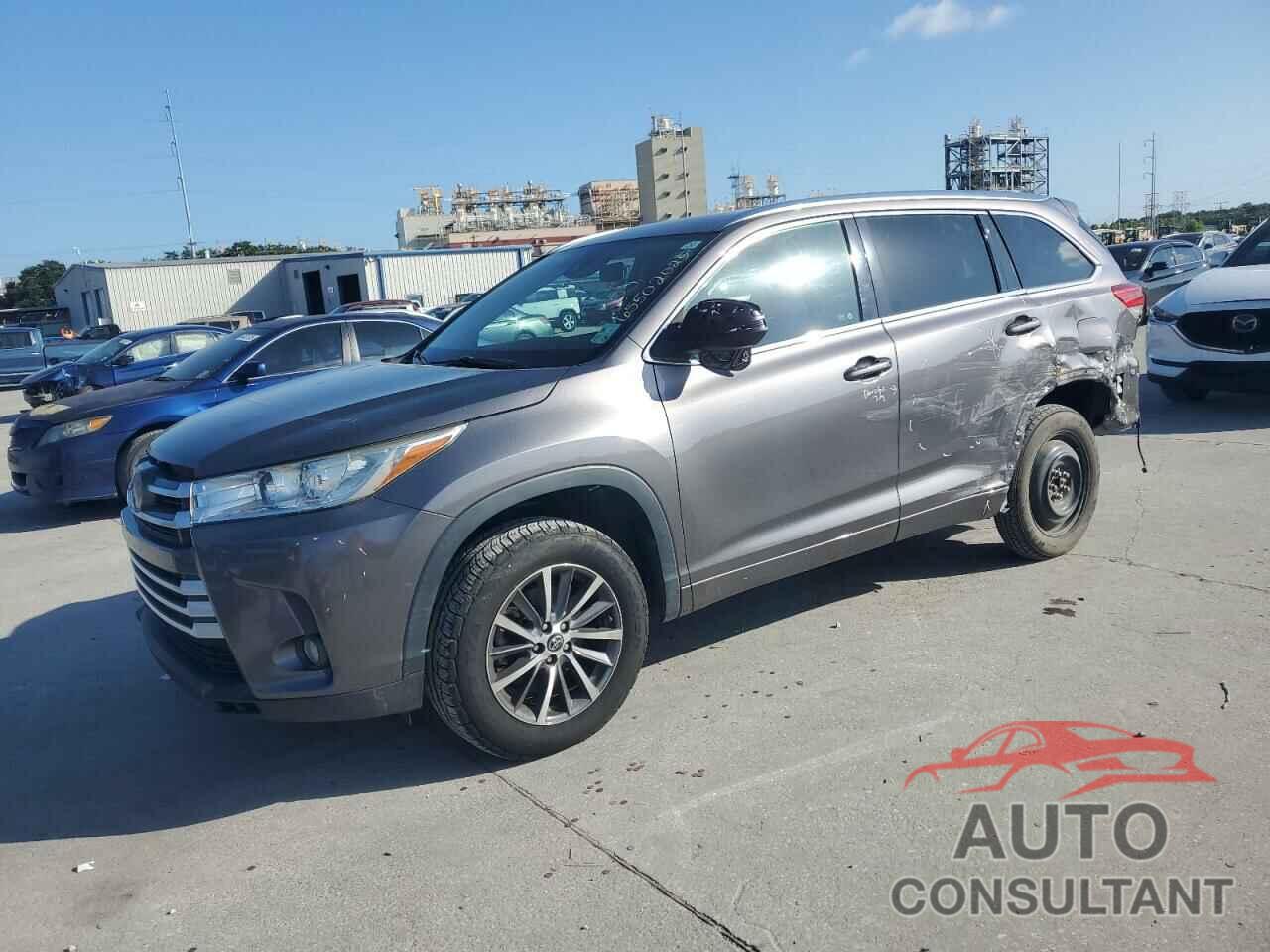 TOYOTA HIGHLANDER 2017 - 5TDKZRFH1HS524539